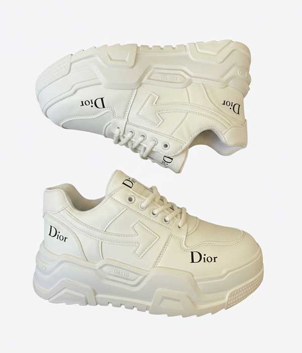 Women sneaker shoes white